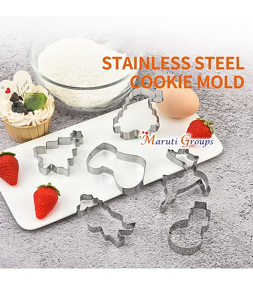 Christmas Cookie Cutters in Stainless Steel – 6pc Set with Tree, Santa Claus, Snowman, Socks, Reindeer & Santa Face